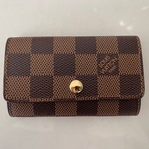 Louis Vuitton 6 Key Holder